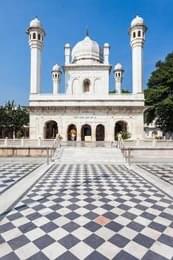 Marvel at Indo‑Islamic Architecture