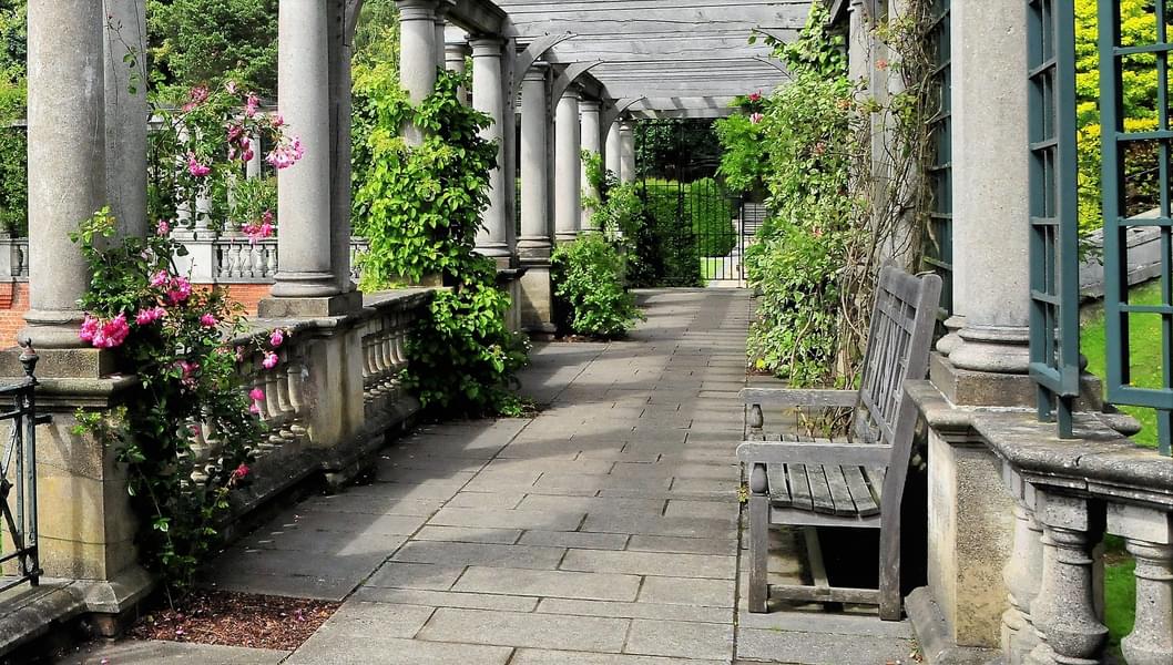 Explore The Hampstead Pergola and Hill Gardens