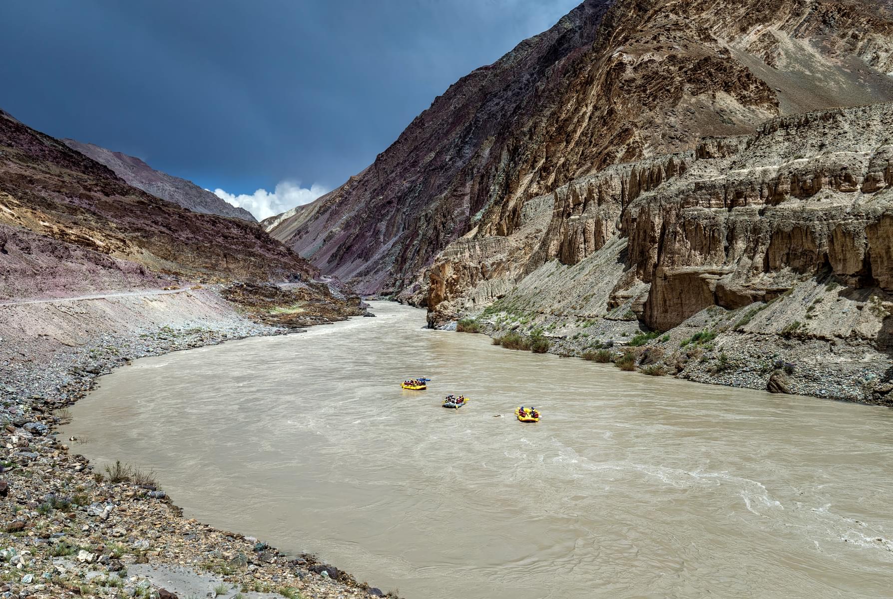 Marvel at the mesmerizing beauty of the Zanskar River as it winds its way through the rugged landscapes of Ladakh