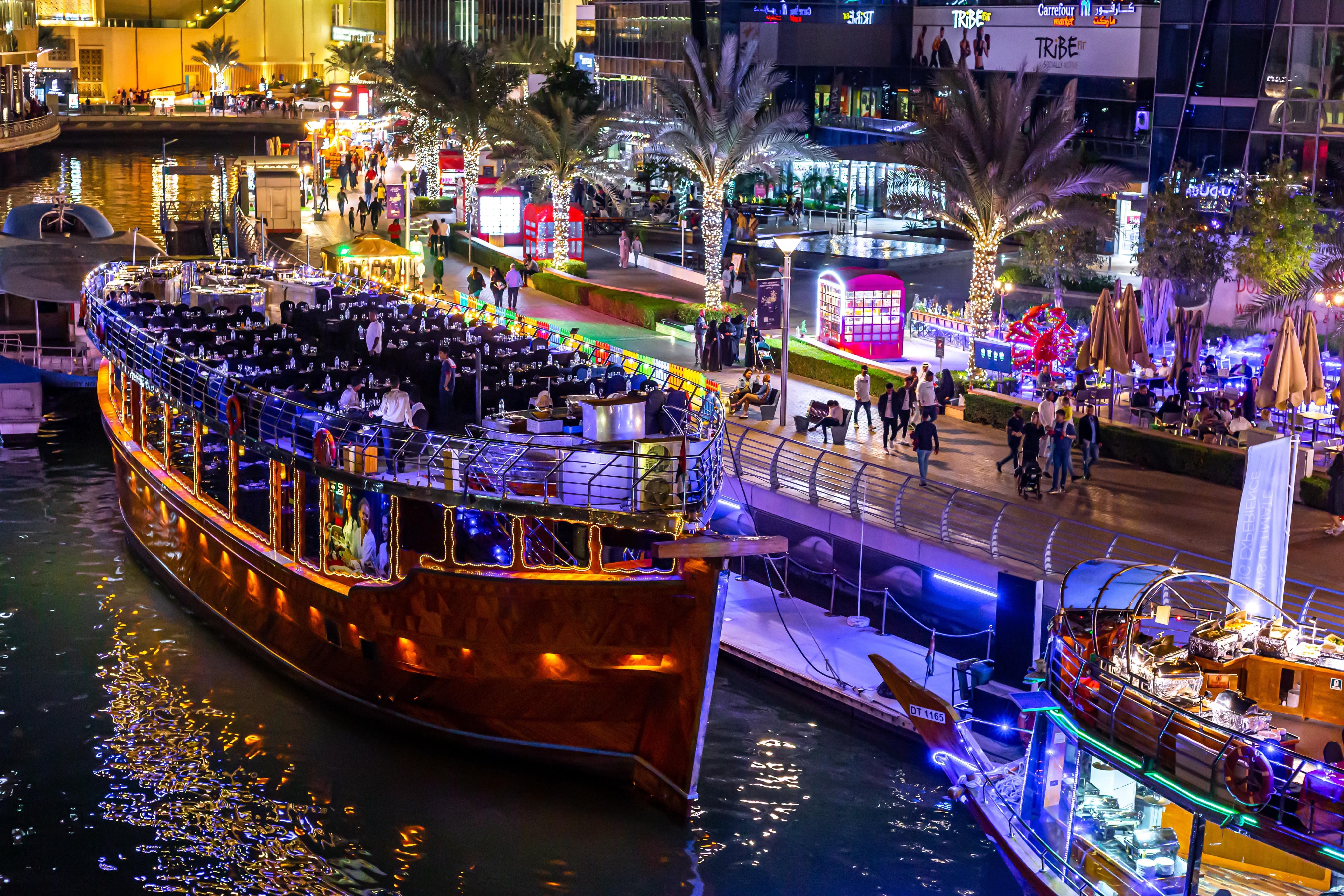 Dubai City Tour with Evening Dhow Cruise Dinner Combo in Dubai Creek