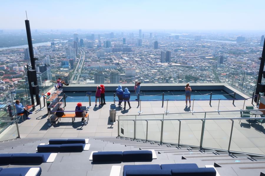 Mahanakhon Skywalk