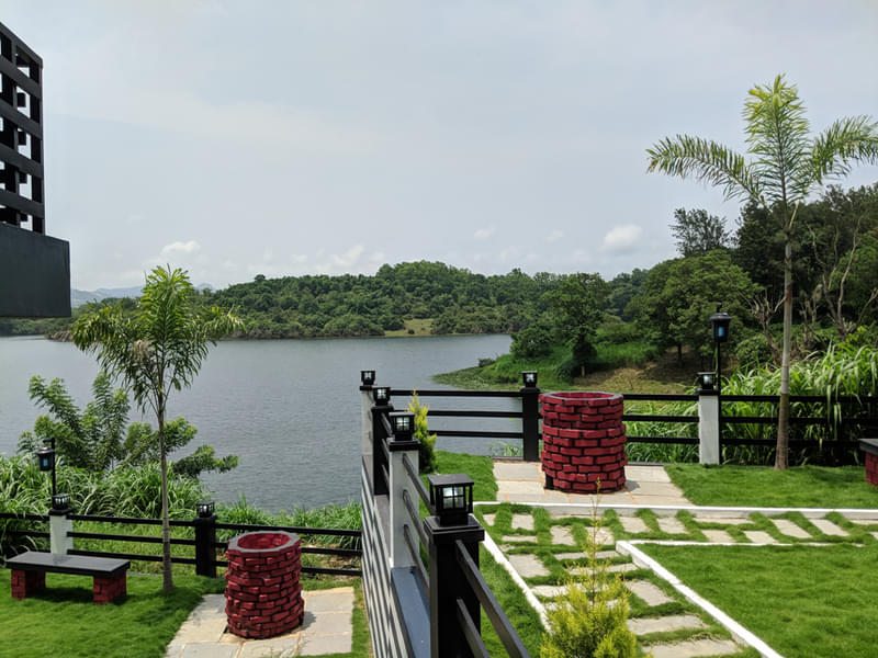 Casa Lake View Resort Image