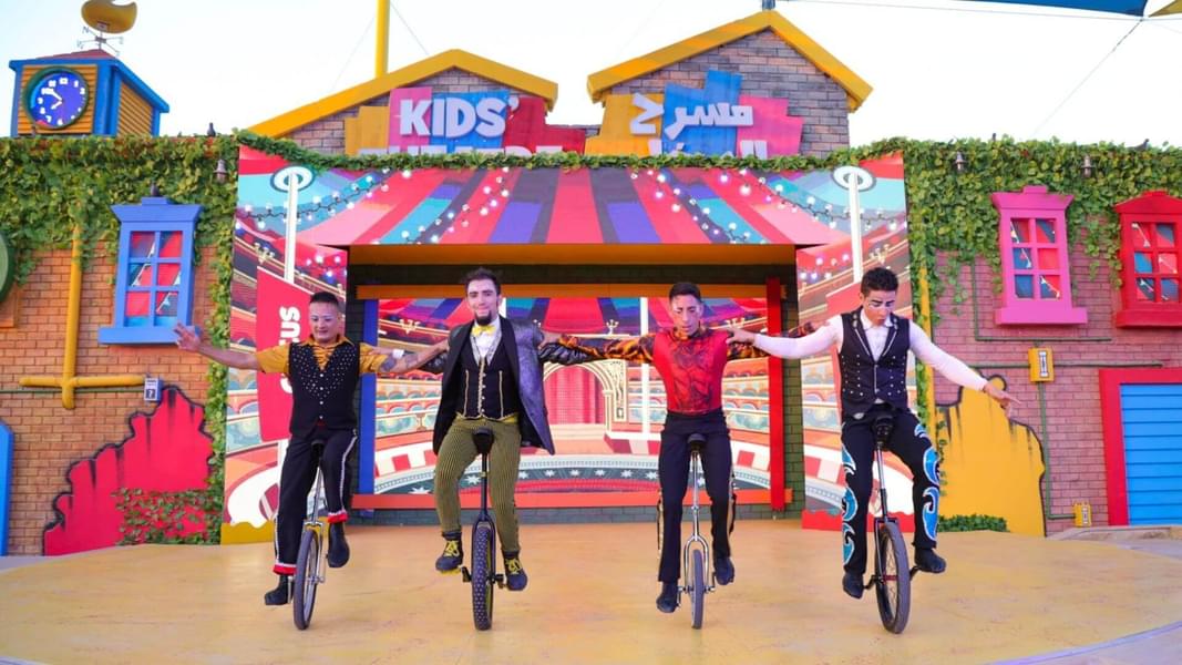 Watch Circus Circus Show for Unlimited Fun
