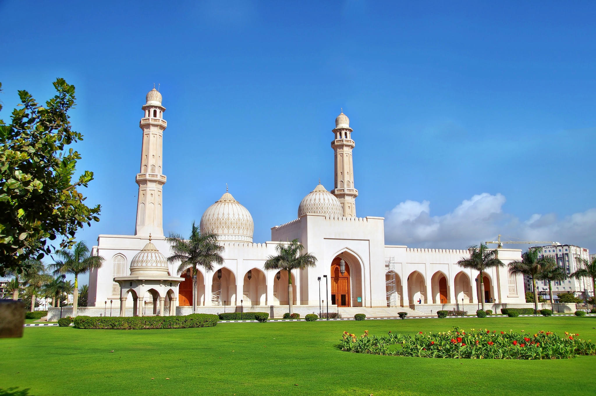 Sultan Qaboos Mosque Overview