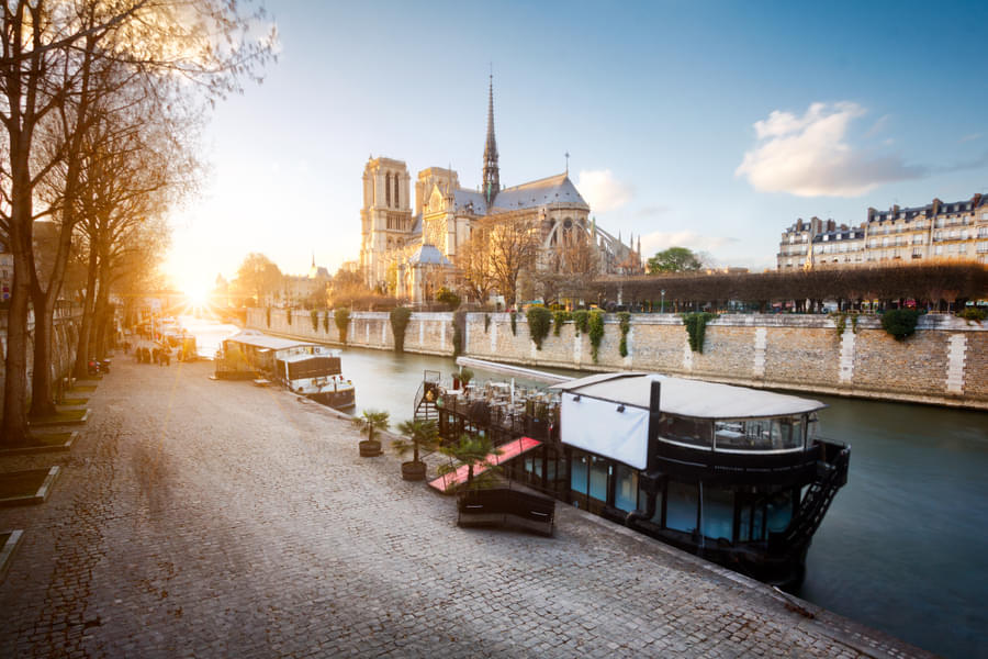 View the Seine river flowing through the heart of Paris