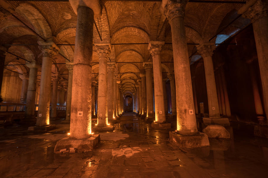 Atmospheric Lighting At Basilica Cistern