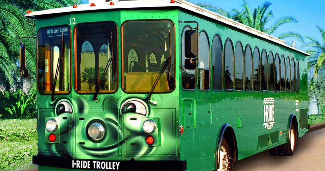 Enjoy exploring Orlando in hop-on hop-off trolleys