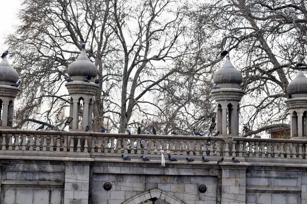 Explore Makhdoom Sahib Shrine