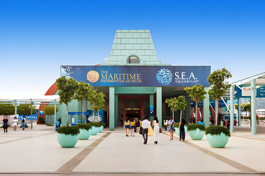 Gardens By The Bay and SEA Aquarium Singapore Combo Tickets Image