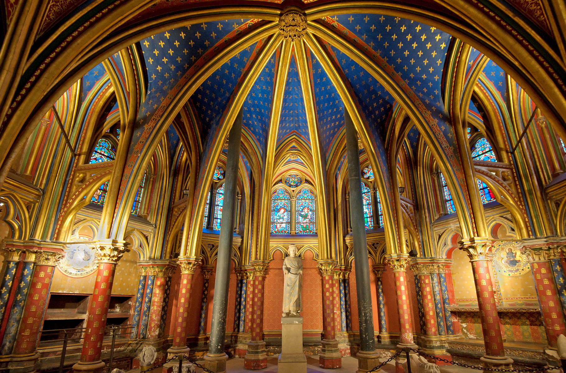 Witness the intricate details in the architecture of Sainte Chapelle 