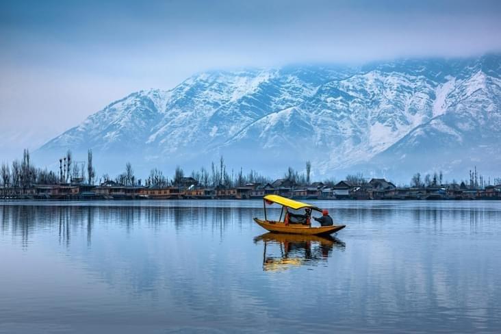 Take A Shikara Ride on Dal Lake