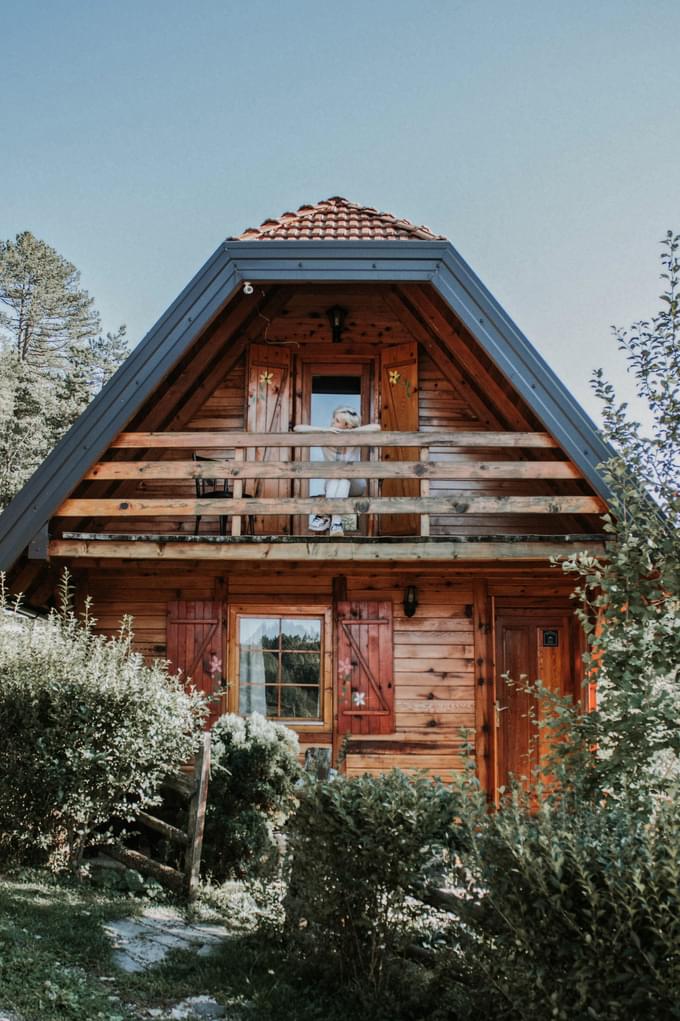 The Treetop Chalet