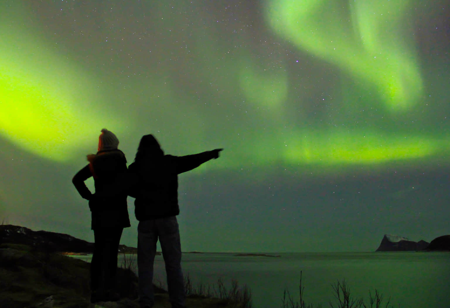 Watch Northern Lights At Jokulsarlon Glacier Lagoon
