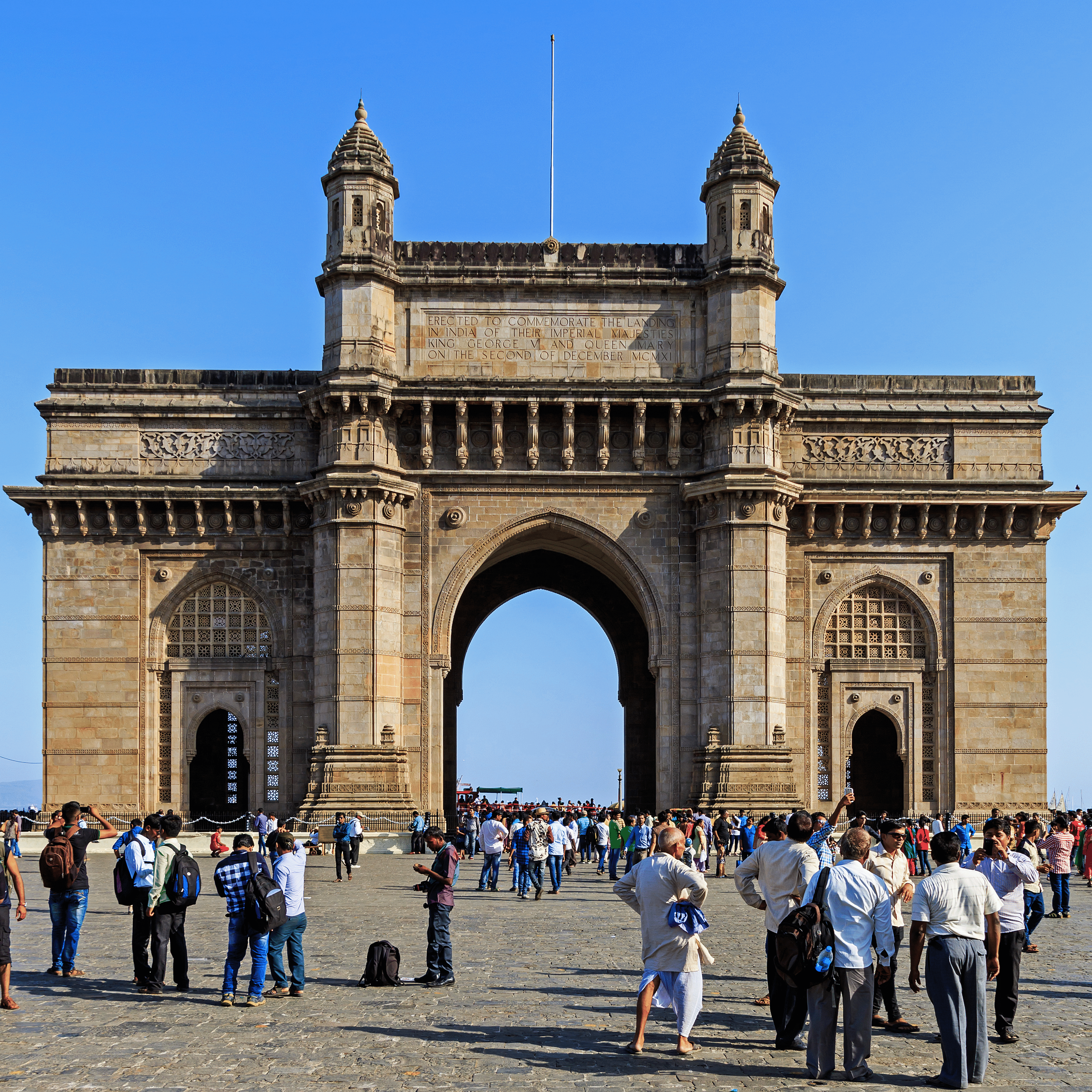 Embrace the architectural brilliance of Gateway of India