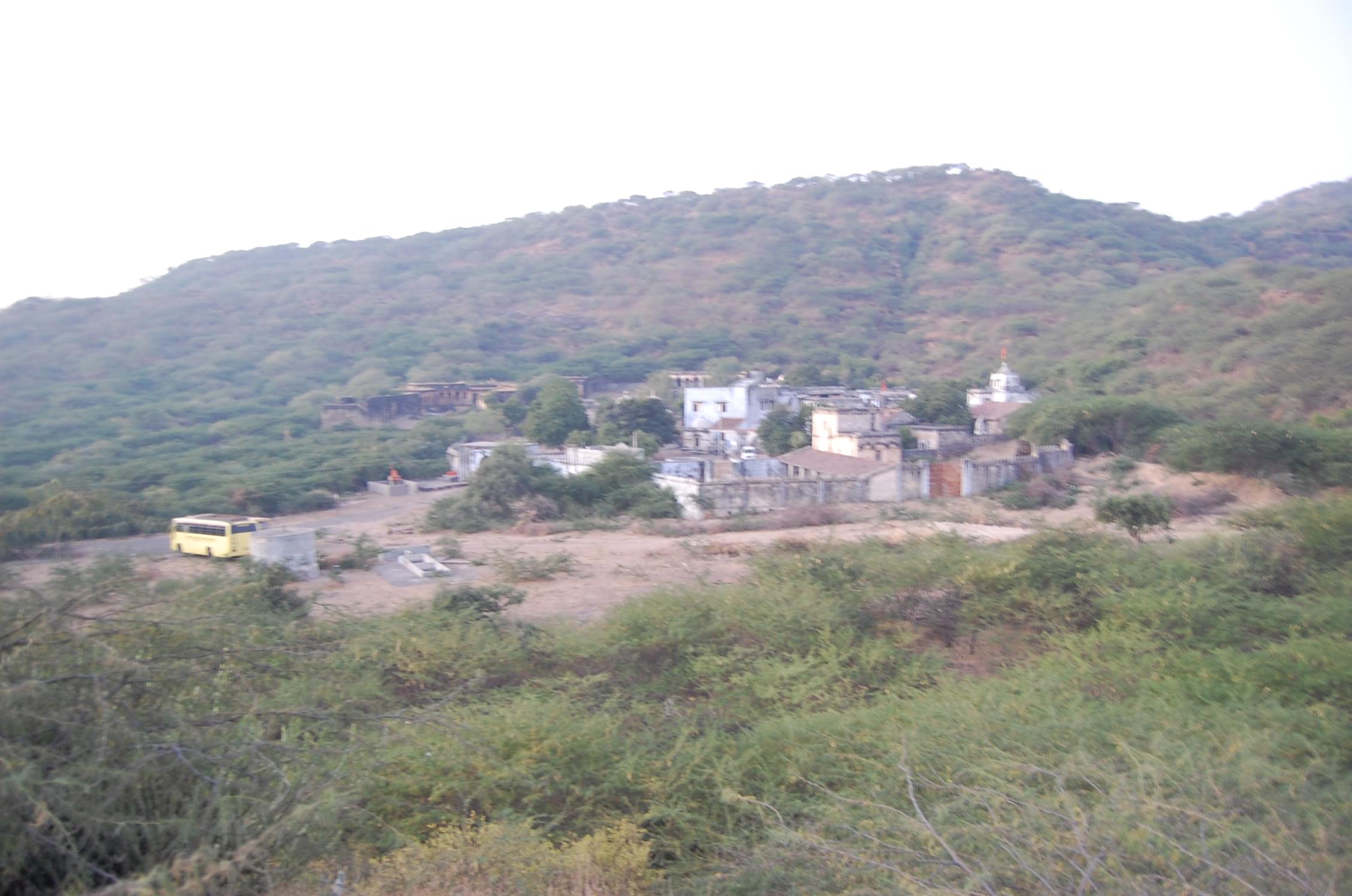 Dhinodhar Hills Overview