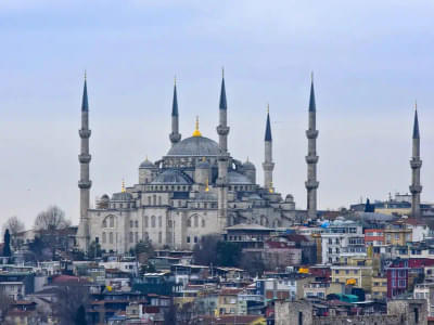 Admire the enchanting beauty of the Blue Mosque