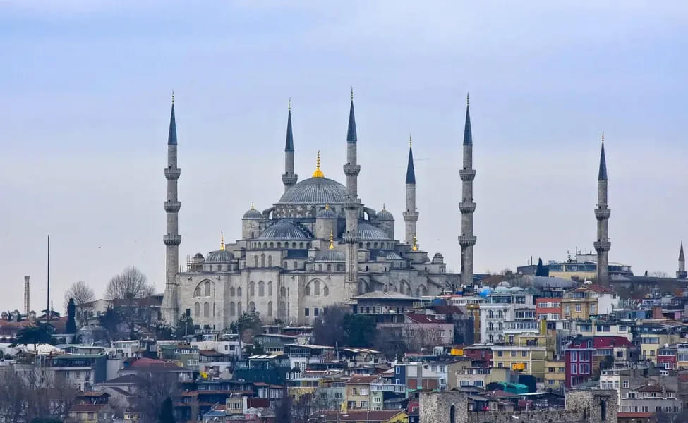 Admire the enchanting beauty of the Blue Mosque
