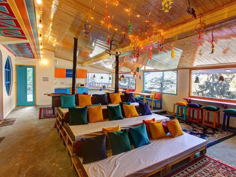 A Hilltop Vacation Retreat With Mountain-Views In Naggar, Kullu Image