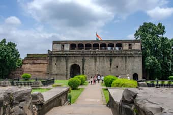 Explore the grandeur of Shaniwar Wada Fort, a historic symbol of Maratha power