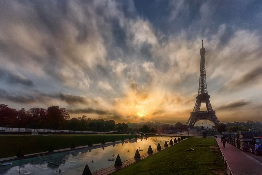 Sunrise At The Trocadéro, Paris