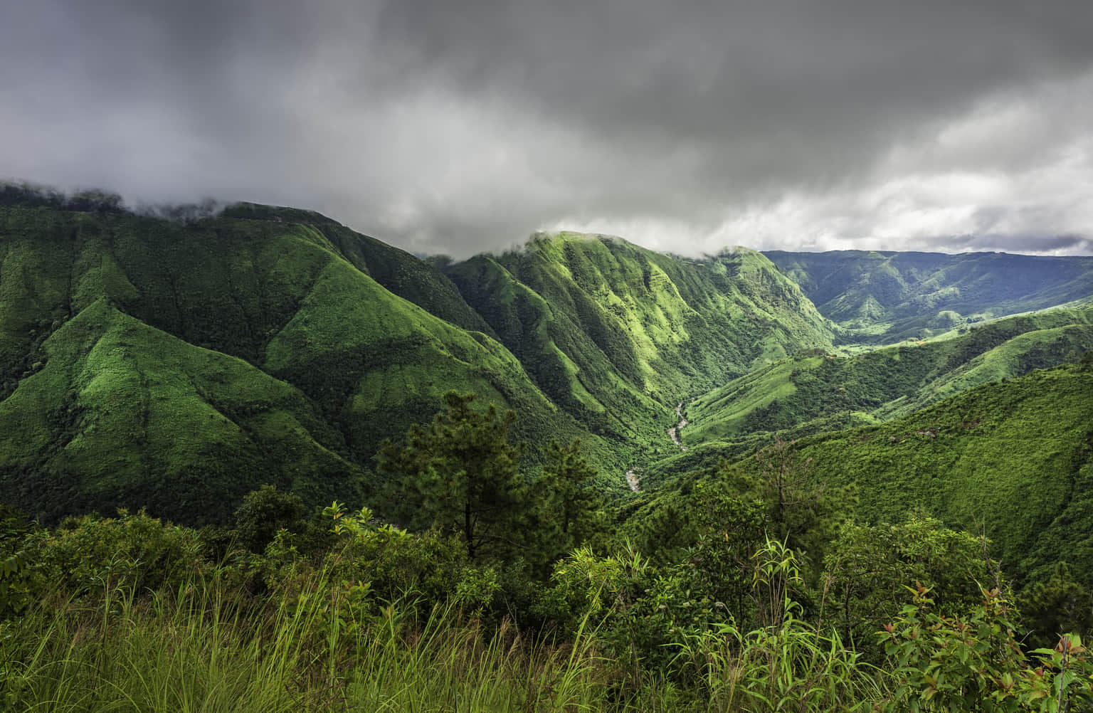 <em>Shillong</em> Tour Packages From Bhubaneswar