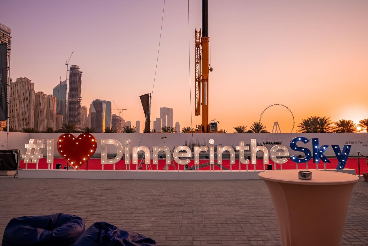 Dinner in the sky Dubai