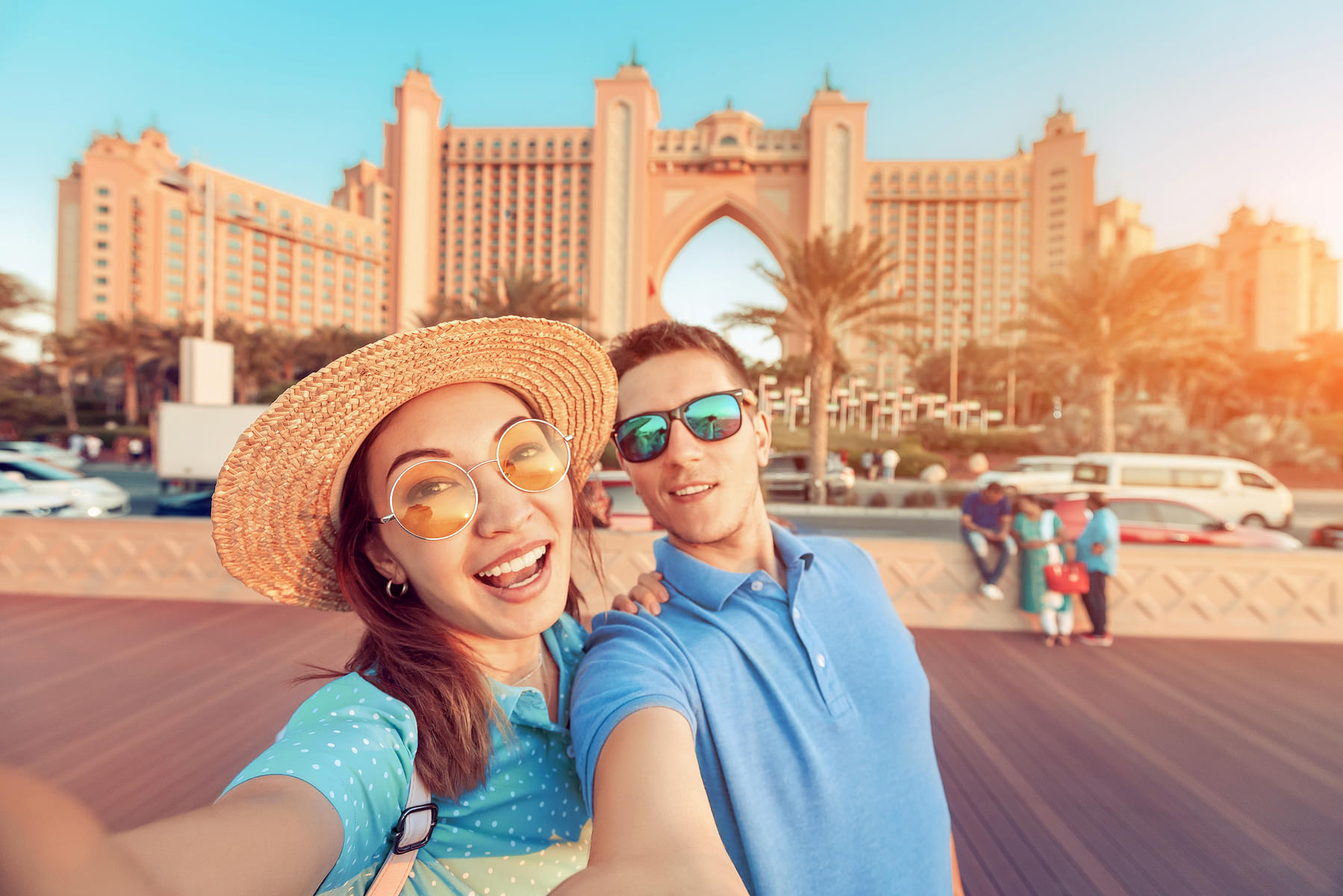 Capture the perfect shot with your spouse in front of Atlantis, The Palm