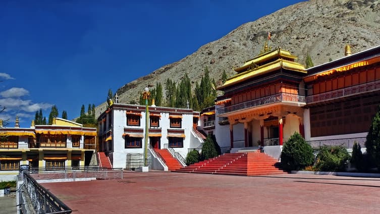 Samstanling Monastery