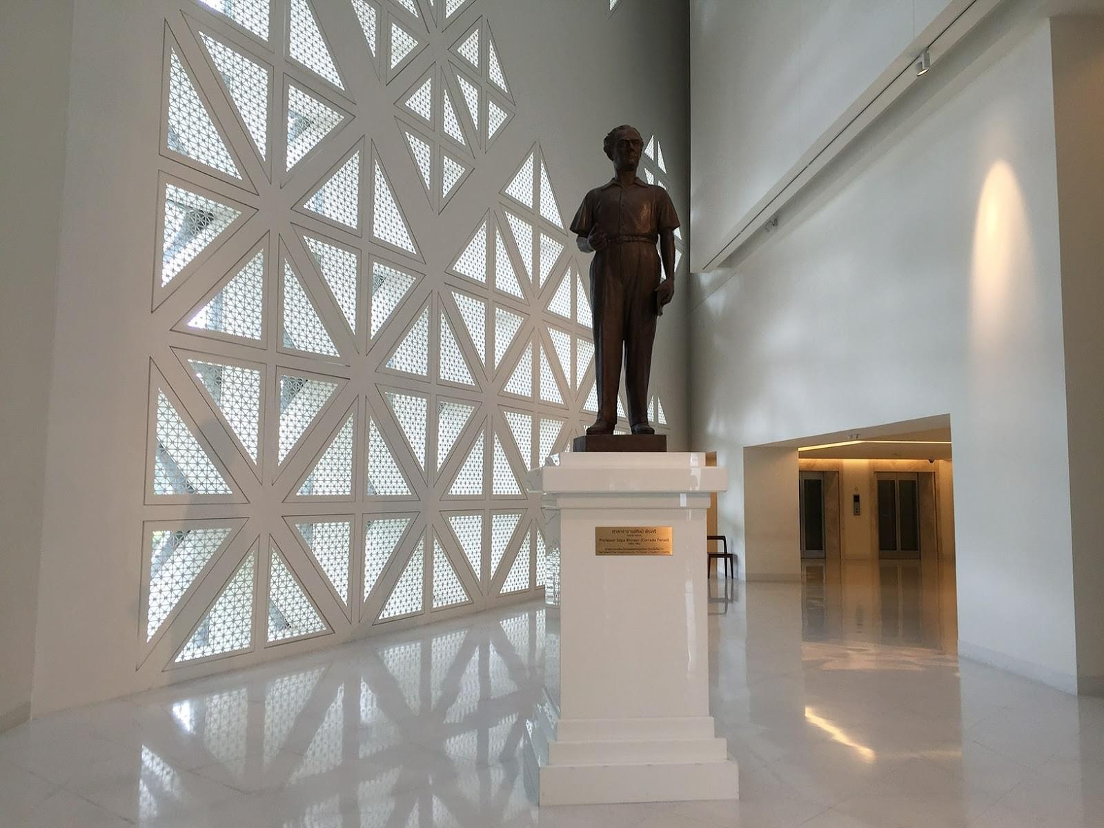 Explore the Genesis of Modern Thai Art