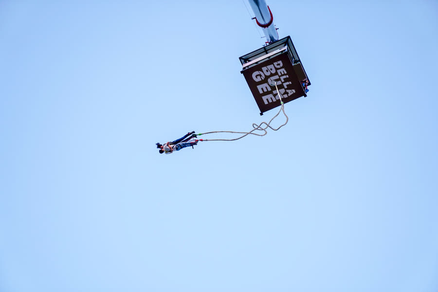 Bungee Jumping in Lonavala Image