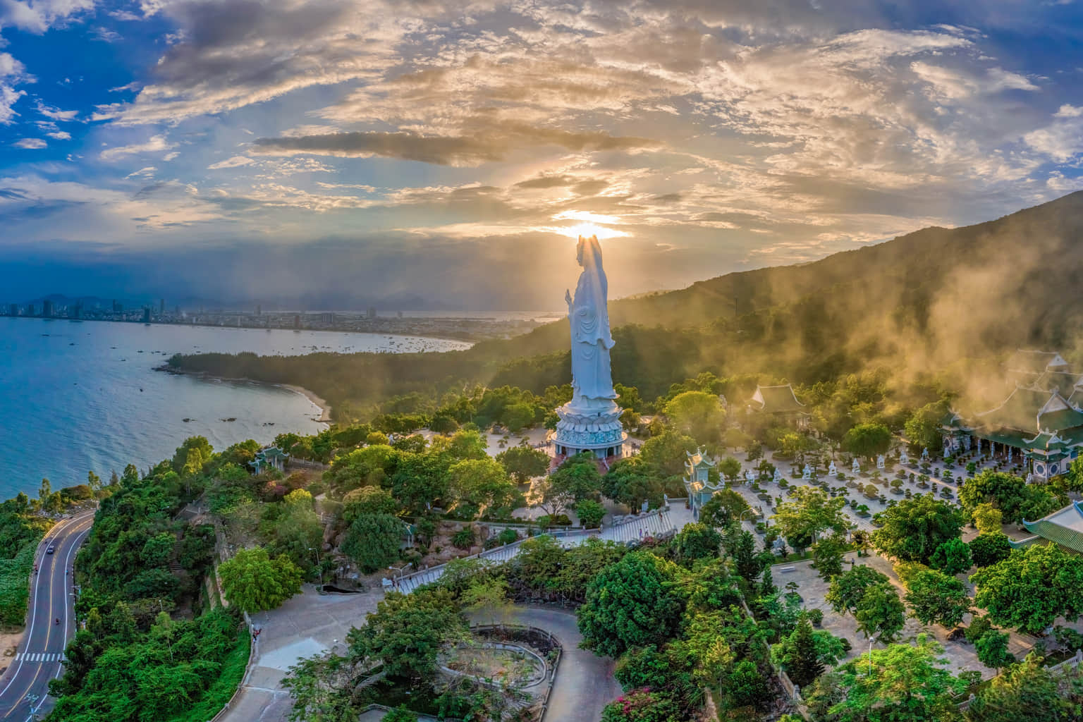 Vietnam Luxury Tours