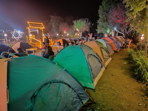 Relax at a beautifully arranged campsite under the stars