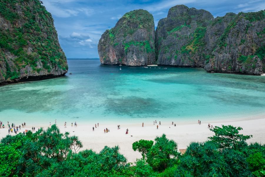 Phi Phi Island Tour By Speedboat from Phuket Image