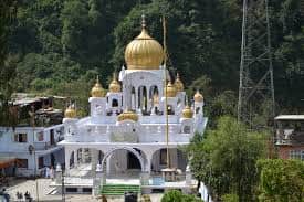 Stop by Gurudwara Nanak Lama