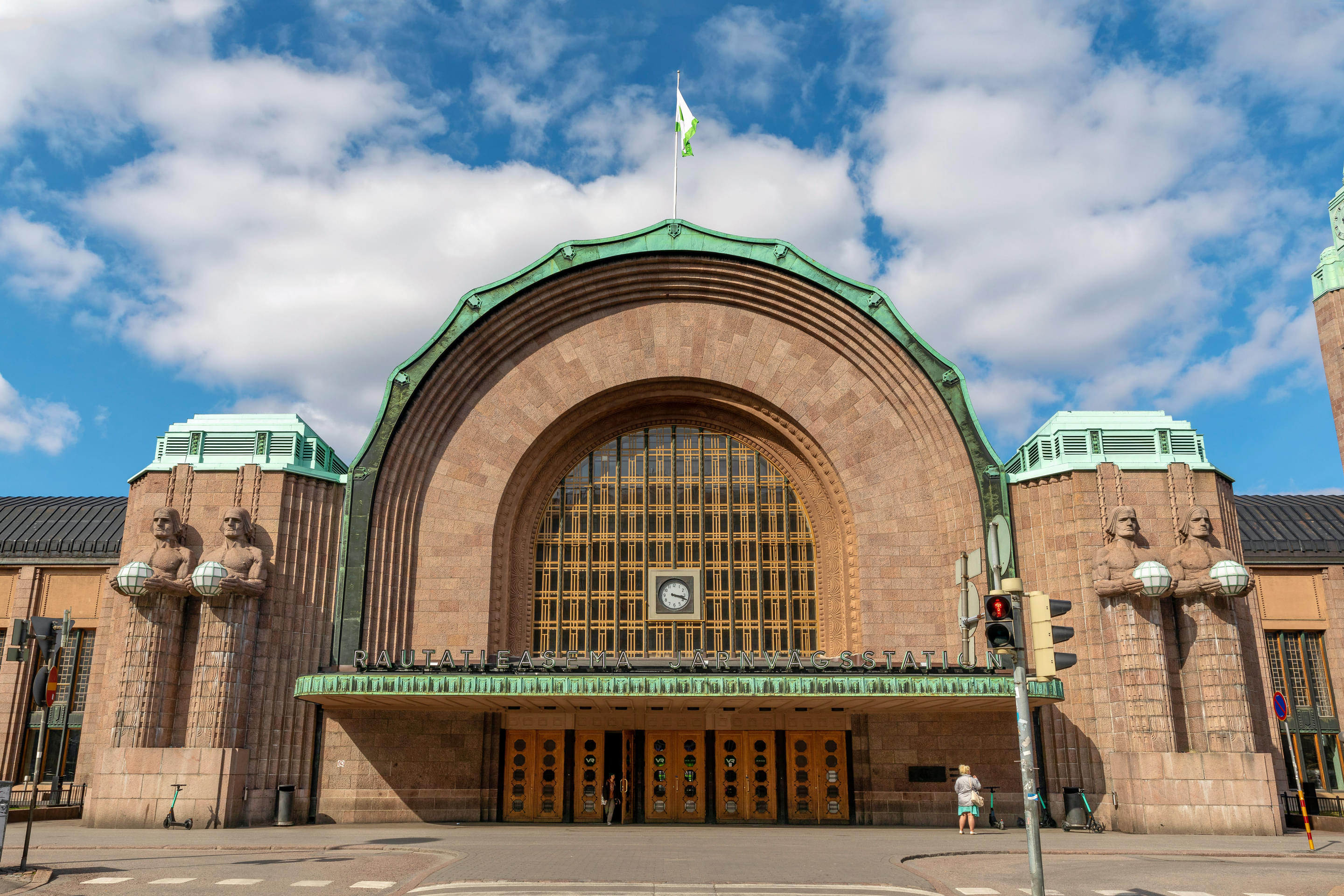 Helsinki Railway Station Overview