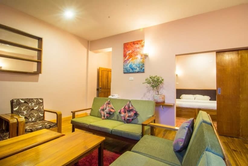 HOTEL KHAMSUM INN