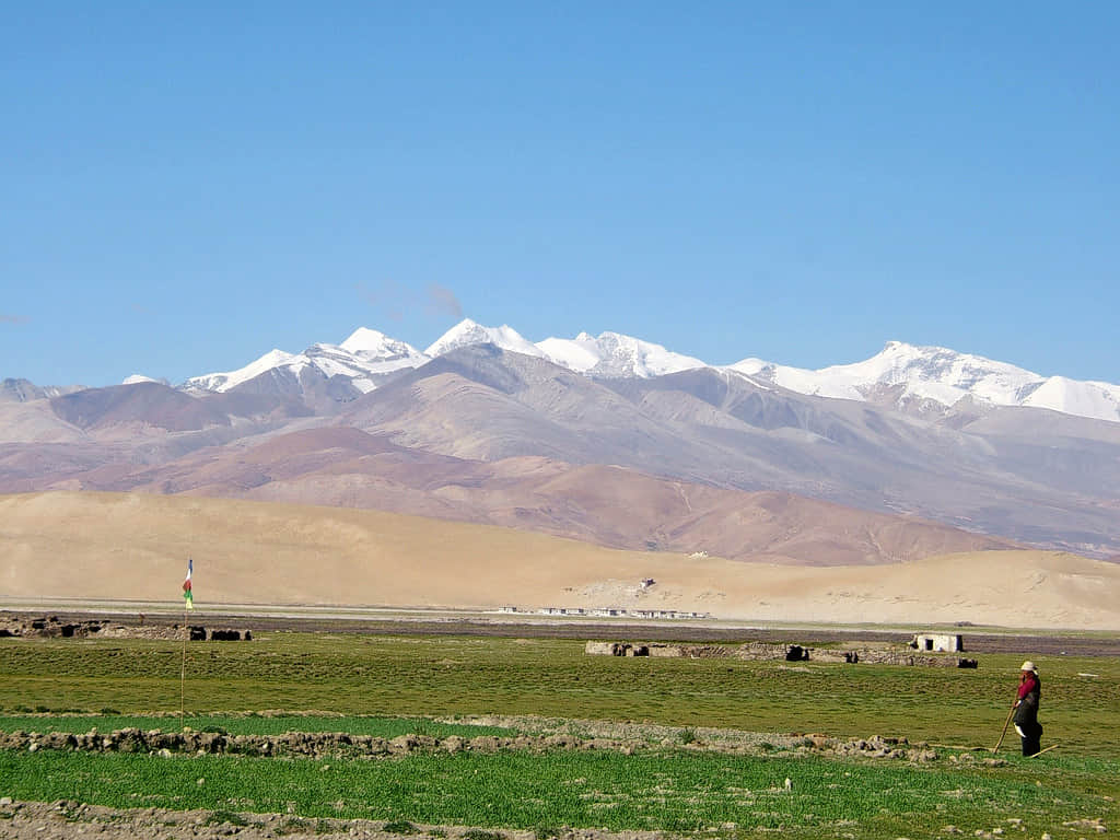 Trek From Tingri To Ebc Via Ra Chu Valley