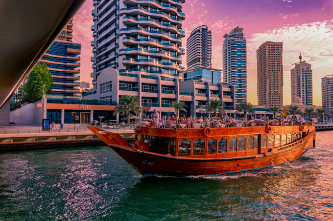 Dhow cruise Dubai Creek