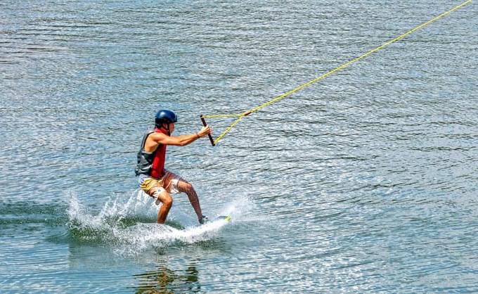 Waterskiing, patong beach