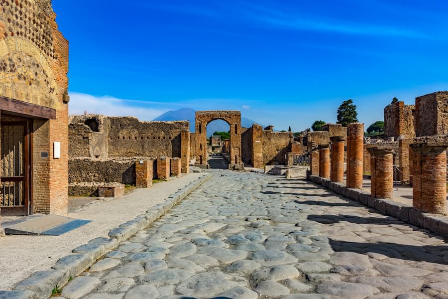 Pompeii, Amalfi Coast, and Positano Day Trip from Rome Image