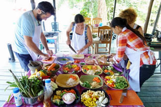 Wyhkqpouw924cl6boerdhx4dsuka sharing thai food 780x520