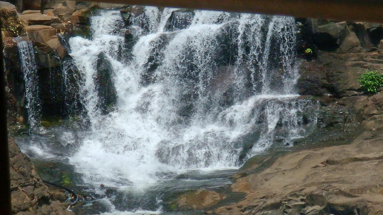 Randha Falls Overview