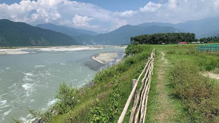 Torsa River Side