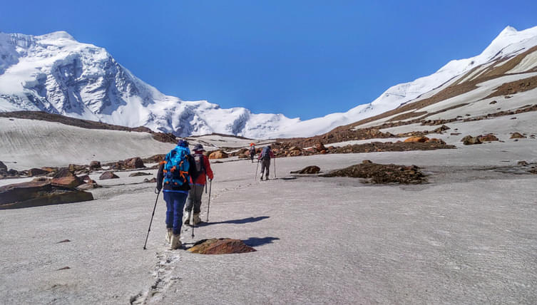 Navigate your way through the expansive trekking trail with stunning mountain views.