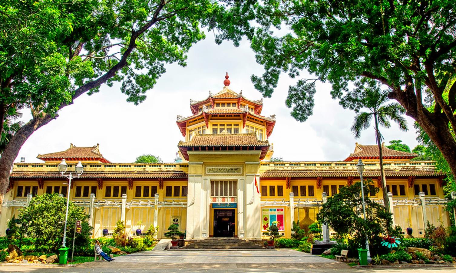 30 Places to Visit in Ho Chi Minh, Tourist Places & Attractions