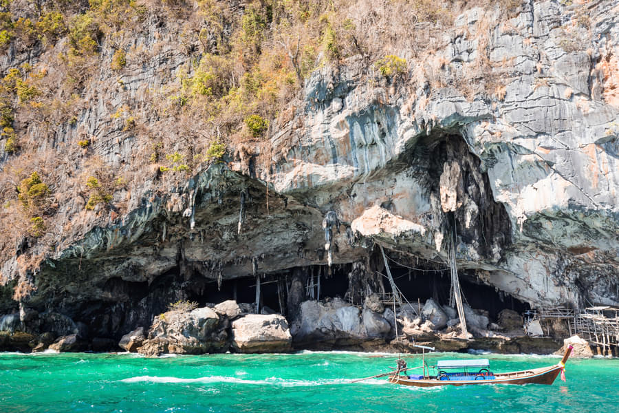 Phi Phi Island Tour By Speedboat from Phuket Image