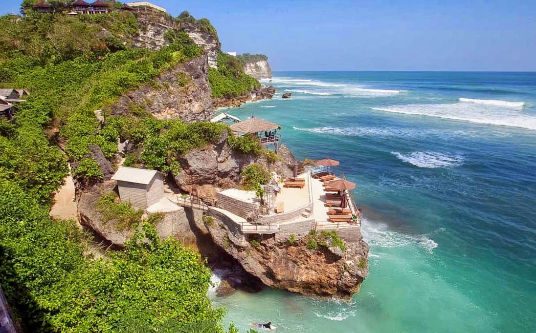 Suluban Beach