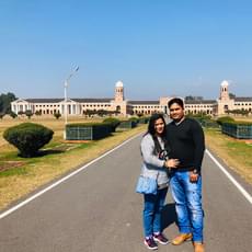 Surprise your partner with a romantic photoshoot