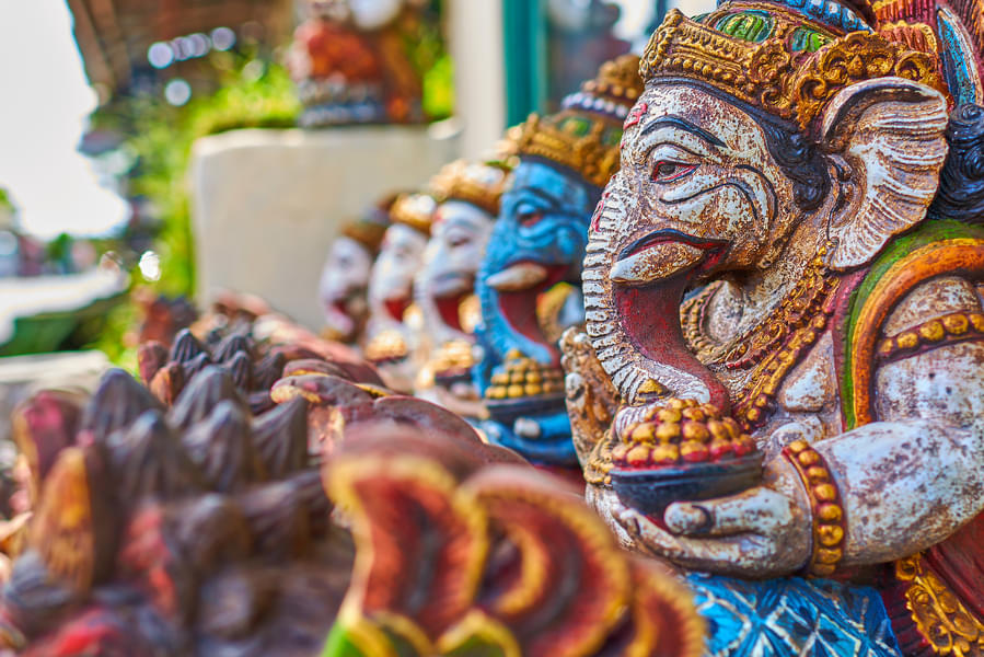 Traditional Handicraft Tour in Ubud Image