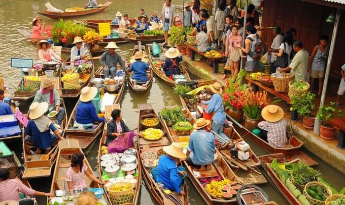 Amphawa Floating Market